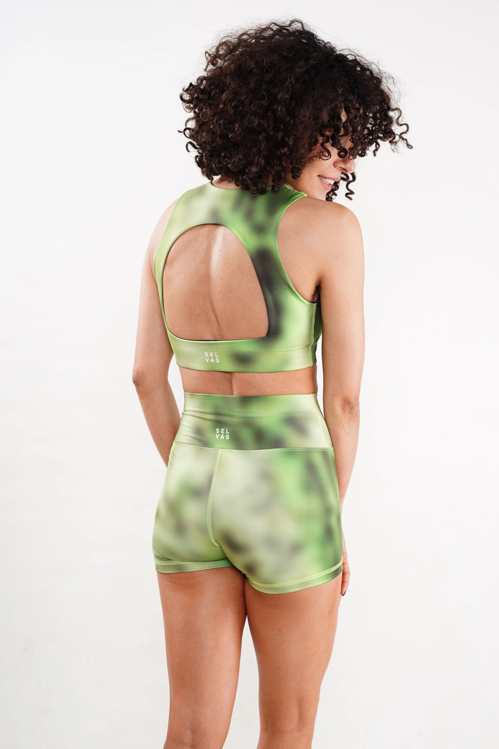 TOP MEDIA LUNA BLURRED FROG